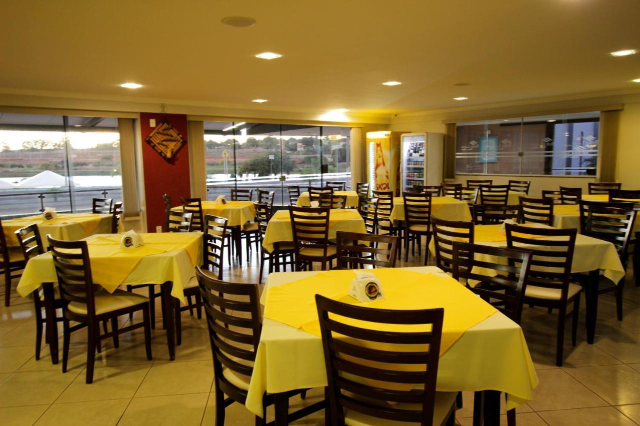 Beira Lago Palace Hotel Morrinhos  Экстерьер фото